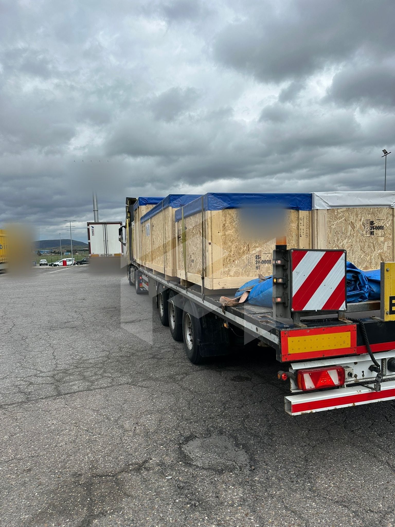 Wooden crates for the Bakhvi hydropower plant on a trailer
